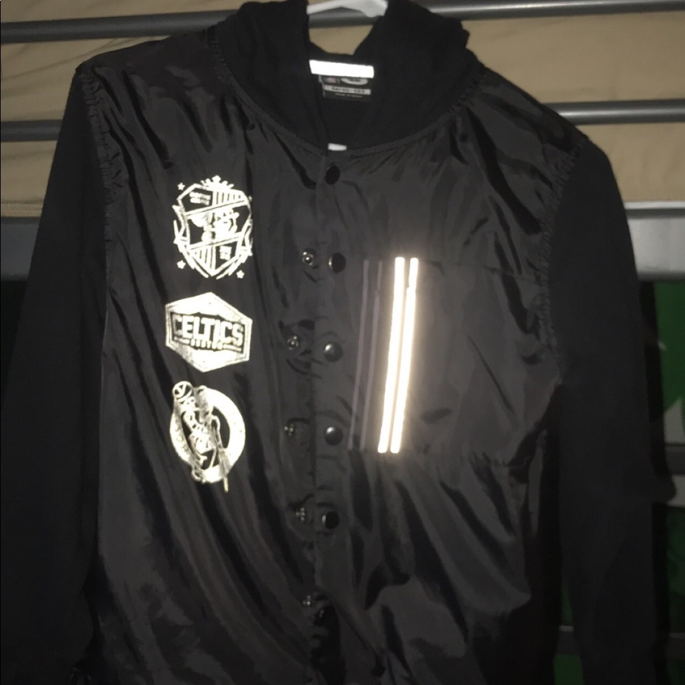 Boston Celtic light coat